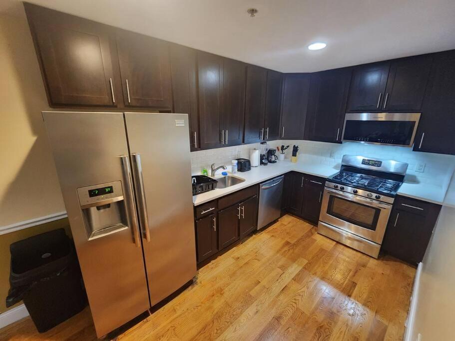 Classy 3 Bed Near Nyc With View! Apartment Union City Ngoại thất bức ảnh